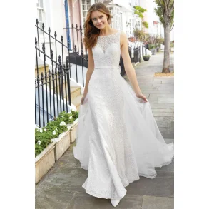 Brudekjole 11128 i Fit & Flare fra Adora