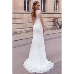 Brudekjole 11179 i Fit &amp; Flare fra Adora