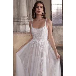 Brudekjole 11304 i A-Line fra Adora