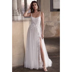 Brudekjole 11304 i A-Line fra Adora