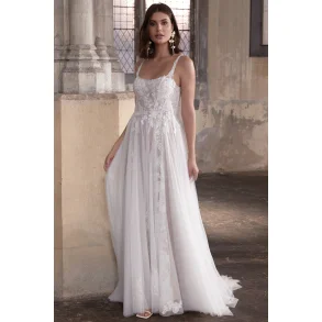 Brudekjole 11304 i A-Line fra Adora