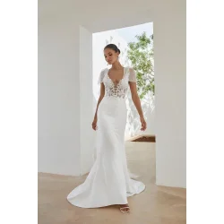 Brudekjole 11341 i Fit &amp; Flare fra Adora