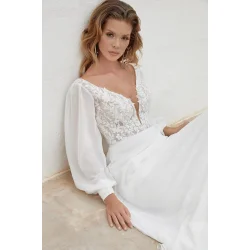 Brudekjole 11342 i A-Line fra Adora