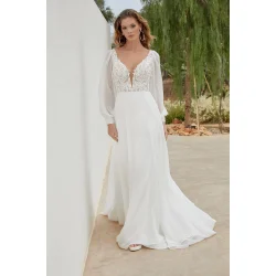 Brudekjole 11342 i A-Line fra Adora