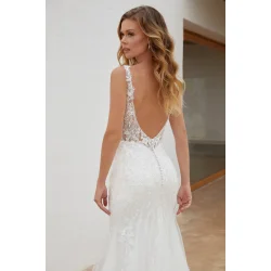 Brudekjole 11357 i Fit and Flare fra Adora