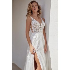 Brudekjole 11359 i A-Line fra Adora