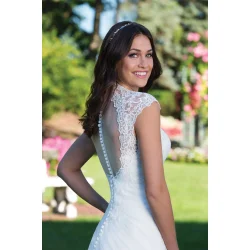 Brudekjole 3931 i A-Line fra Sincerity