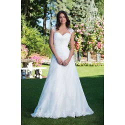 Brudekjole 3931 i A-Line fra Sincerity