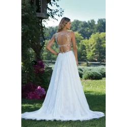 Brudekjole 3990 i A-Line fra Sincerity