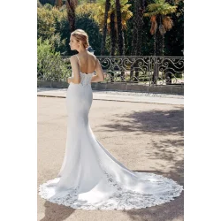 Brudekjole 44123 i Fit &amp; Flare fra Sincerity