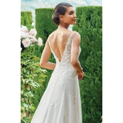 Brudekjole 44216 i A-Line fra Sincerity