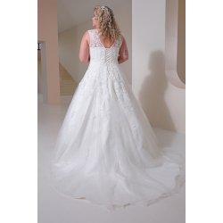 Brudekjole Becky Kat Plus Size fra Bridalstar