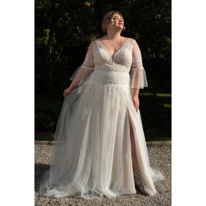Brudekjole Holly Plus Size fra Bridalstar