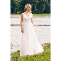 Brudekjole 324899/Isere - fra Sina C