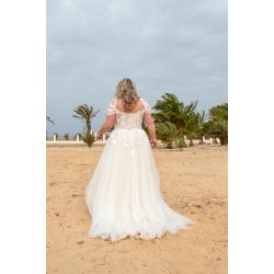Brudekjole Ivonne Plus Size fra Bridalstar