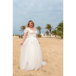 Brudekjole Ivonne Plus Size fra Bridalstar