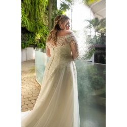 Brudekjole Johanna Plus Size fra Bridalstar