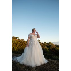 Brudekjole Joya Plus Size fra Bridalstar