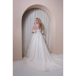 Brudekjole Karlijn i Plus Size fra Bridalstar