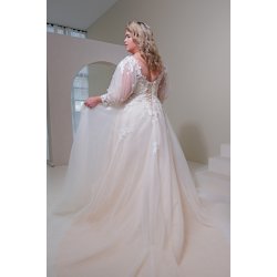 Brudekjole Kelsi Plus Size fra Bridalstar
