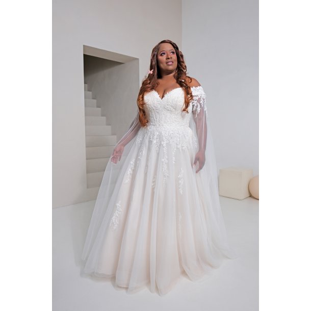 Brudekjole Kentwood Plus Size fra Bridalstar