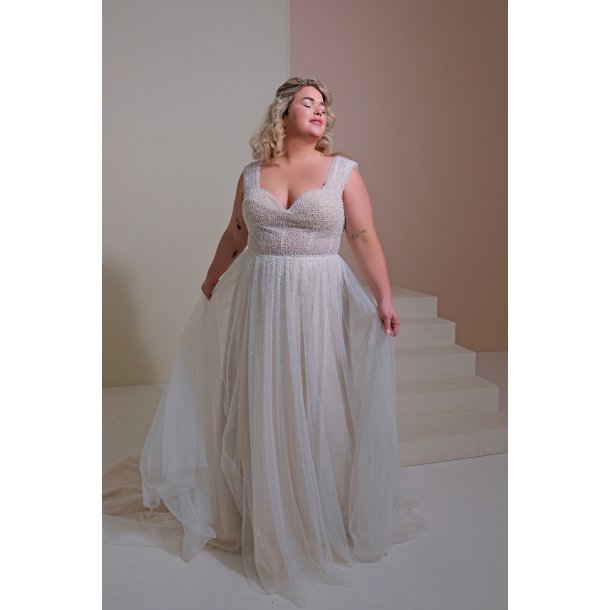 Brudekjole Kylie Plus Size fra Bridalstar