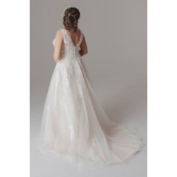 Brudekjole Kikka i A-Line fra V &amp; V